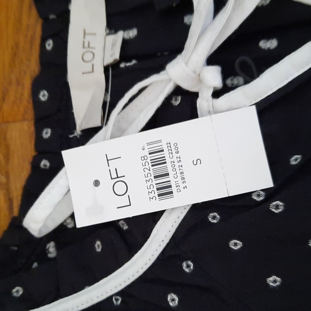 NWT LOFT clip dot tie neck button front ruffle sleeve top small - Picture 4 of 7